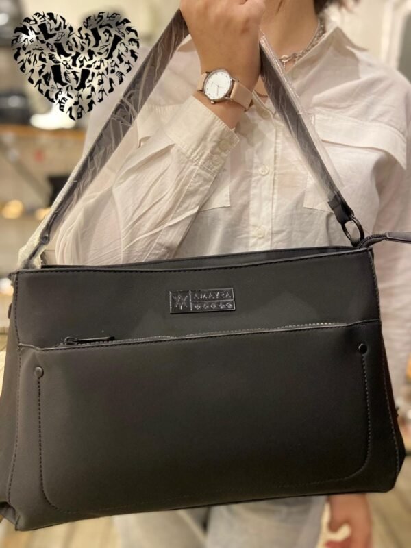 CARTERA NEGRA IMPERMEABLE